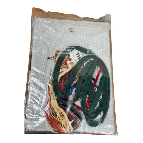 Needle Treasures Santa Stocking‎ Cross Stitch Kit - Picture 2 of 4